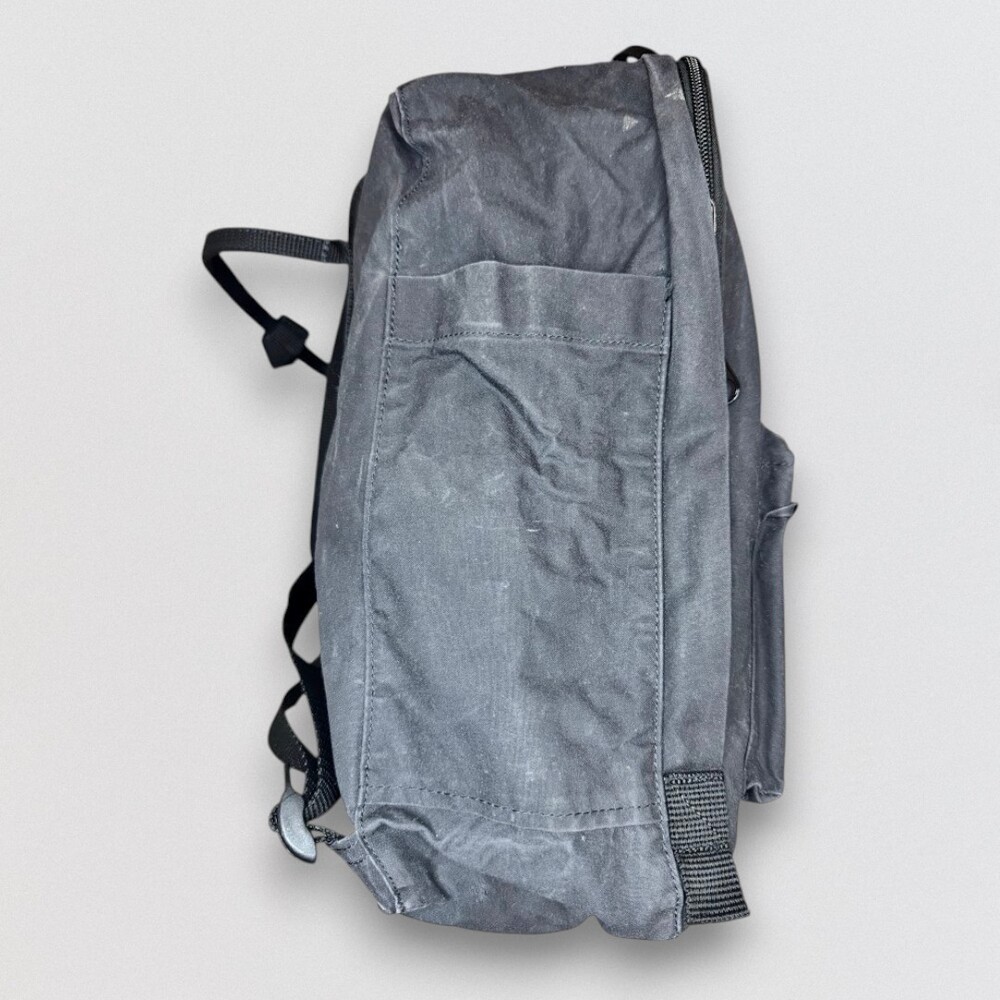 Black Everyday Laptop Travel Backpack 16L - Picture 5 of 9